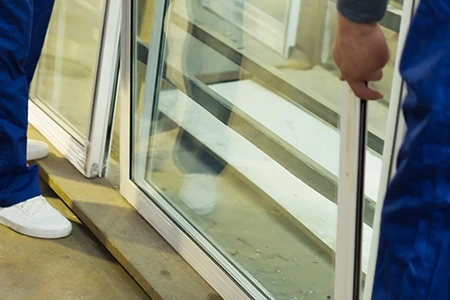 Commercial Glass Repair Technician in Sunrise, FL